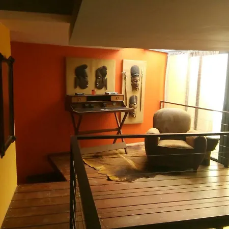Konukevi La Loggia 3*